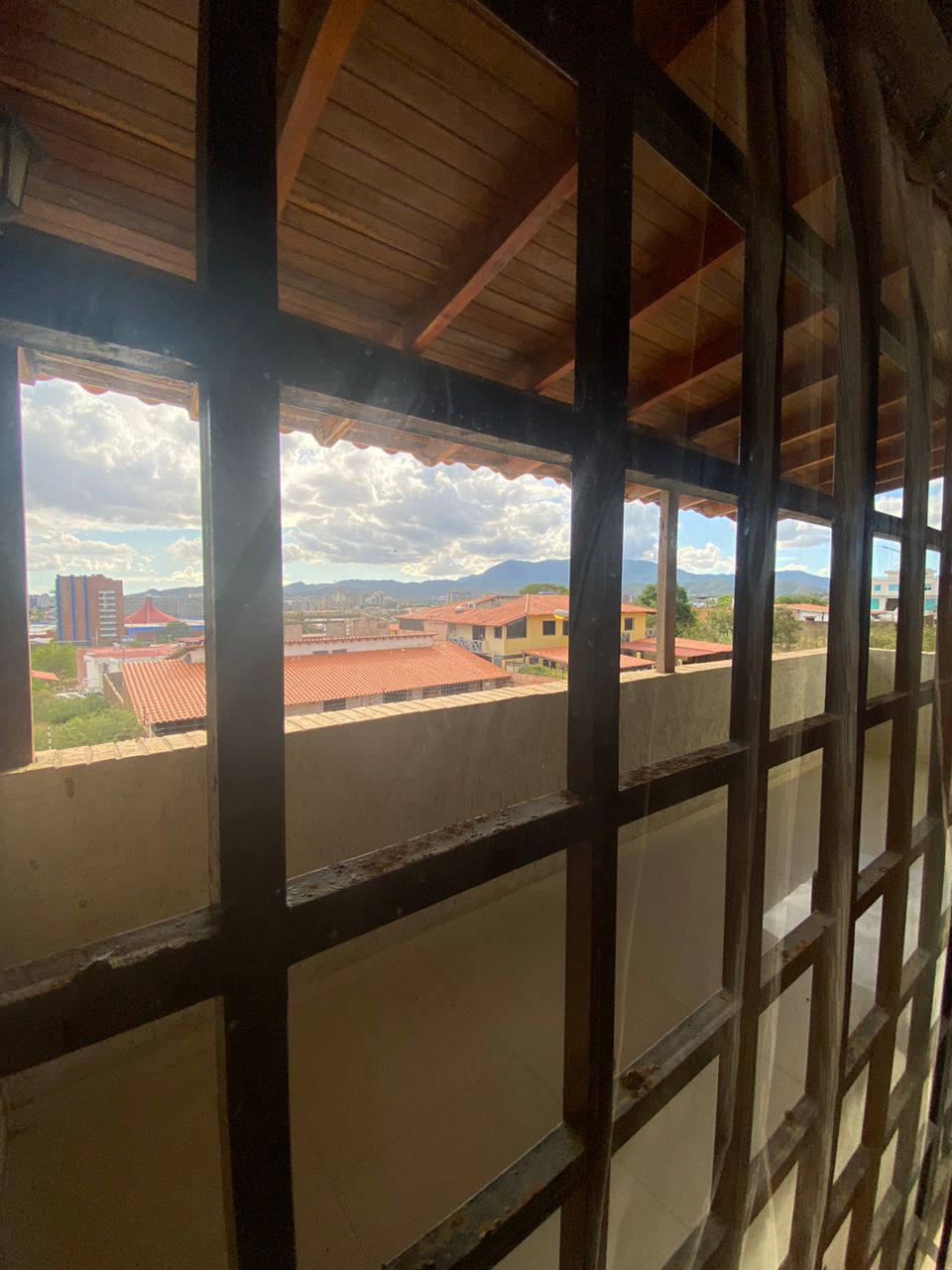 Будинок, 2745 м², 65 000$ — FAKTOR